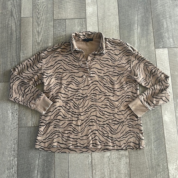 Jane & Delancey Size Large Long-Sleeve Zebra Printed Top - Picture 3 of 7